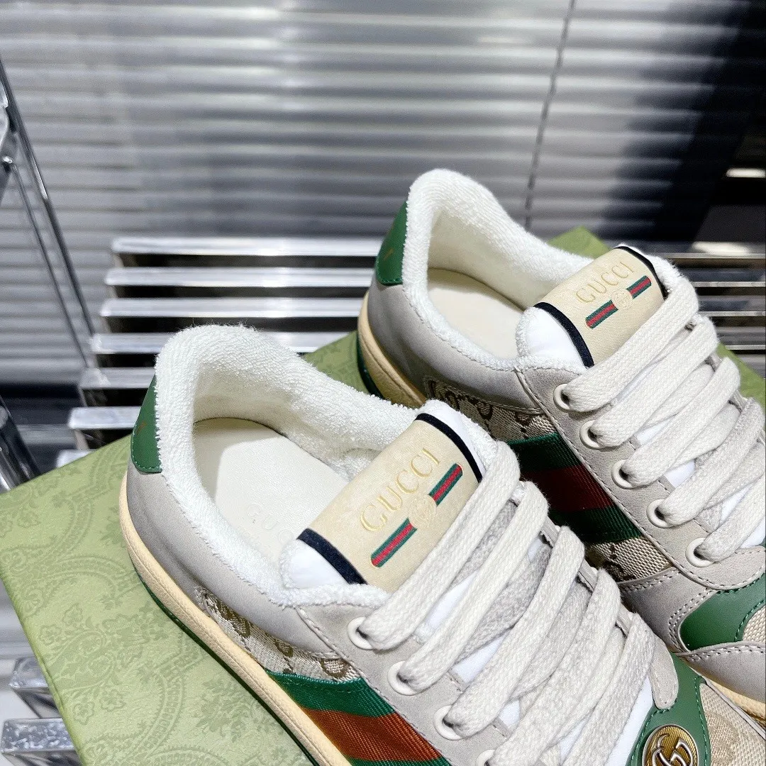 👟👟Ex-factory price 480👟👟 𝗚𝘂𝗰𝗰𝗶 Screener series sports dirty shoes, all of them are upgraded to the ex-factory price of z👟👟The leather and outsole are aged and molded at one time, instead of market products that are aged later and look very cheap. The inner lining is a cotton blended towel customized according to the original product. The thickness, breathability, and feel are all the same as the original product. Genuine open-mold cowhide feet are stamped and formed, rather than the ordinary version on the market that is cut by hand. The metal Double G oval enamel hardware is molded according to the original version. The details of the latest outsole have been adjusted compared to the previous version. We have also made upgrades. The T👟👟factory price R outsole, which is the same as the exclusive private model and the genuine product, perfectly restores the original craftsmanship in terms of softness and hardness, texture lines and clarity, and wearing comfort. The rubber soles sold on the market are not only wrong in color, texture, and bee pattern on the soles, but also have no texture at all. The thickness of the sole is approximately 2.5cm. Authentic and consistent complete packaging SIZE: 35-44